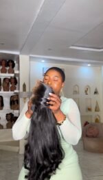 24” glueless Luxury donor SDD flip bounce
300gram 13by4 hd lace - Image 2